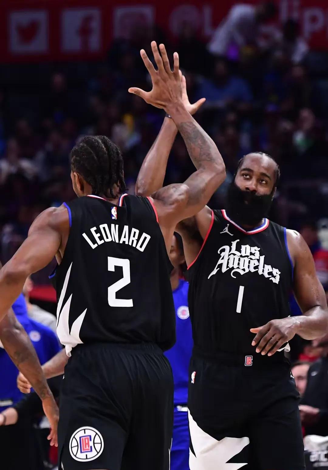关于NBA常规赛赛程吃紧，丹佛掘金窗口期扳平良机，媒体盛赞，团队化学反应显著的信息