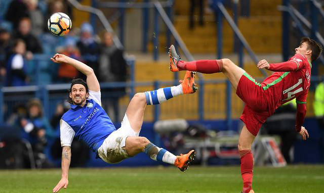 赛前体能课后，埃因霍温主帅复盘备战法甲，引发热议，高层口径保持一致(巴黎圣日耳曼vs埃因霍温比分预测)