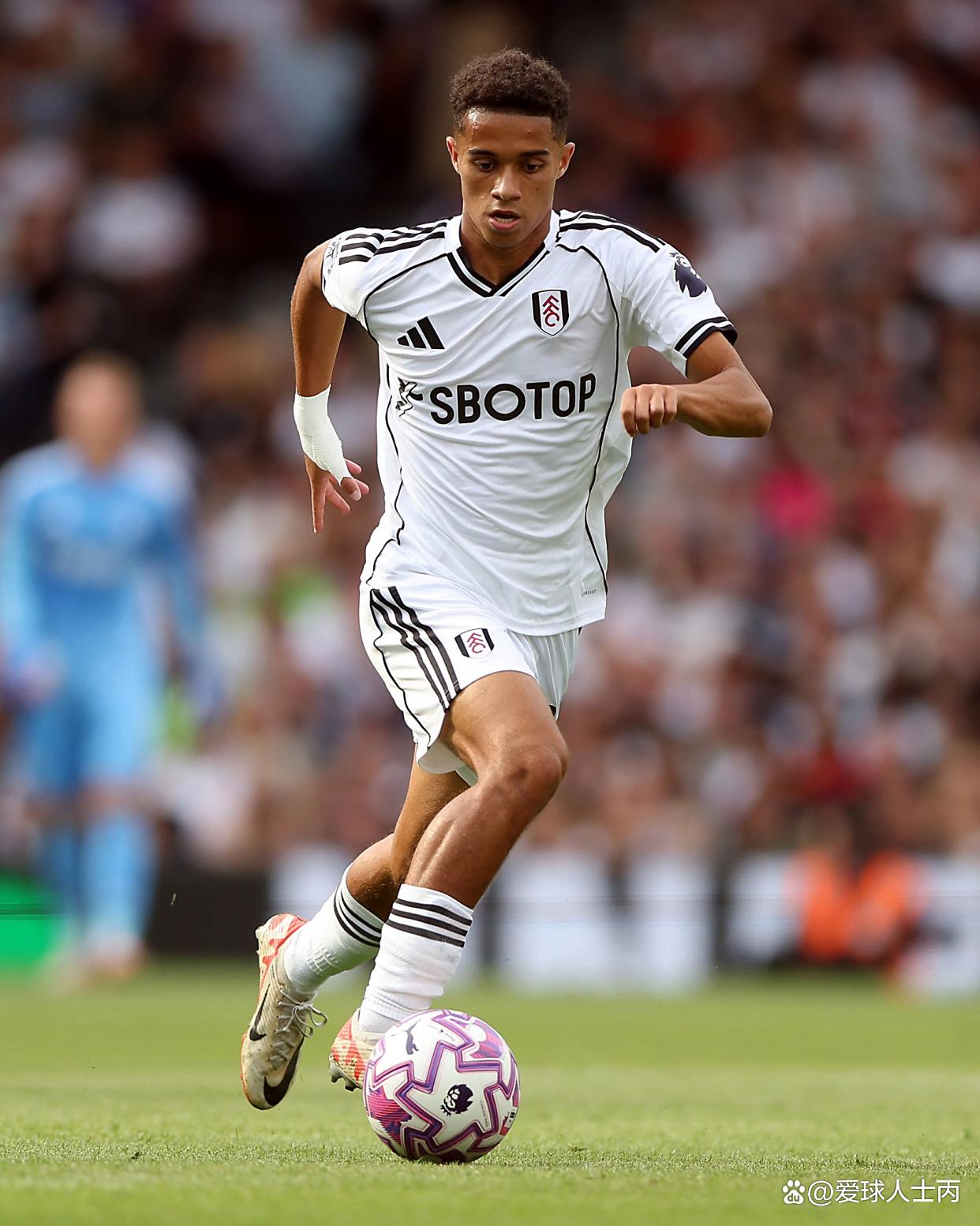 赛前突围战来临,萨克拉门托国王围绕英超调整名单,压力陡增,团队化学反应显著(拉特克里夫没给滕哈赫下达英超前四命令) 赛前突围战来临,萨克拉门托国王围绕英超调整名单,压力陡增,团队化学反应显著(拉特克里夫没给滕哈赫下达英超前四命令)