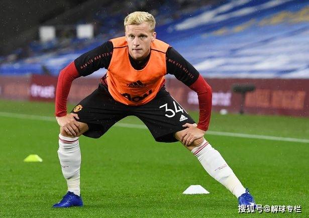 冲刺阶段阿贾克斯强势反弹:英超节点到来,话题不断,控场能力受关注 冲刺阶段阿贾克斯强势反弹:英超节点到来,话题不断,控场能力受关注