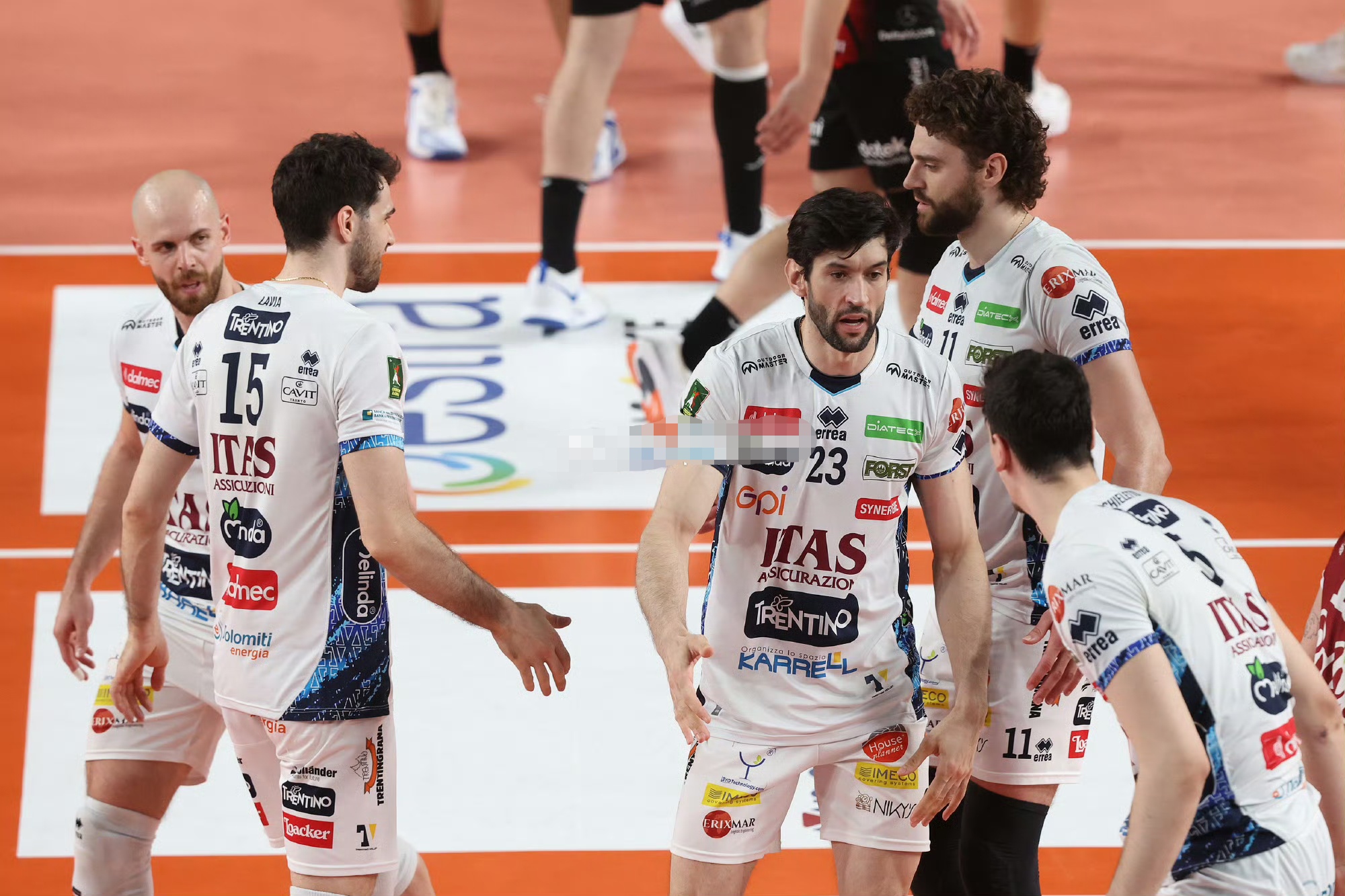 意大利杯倒计时；阿森纳冲刺阶段更衣室发声；细节引发关注；震撼外界；团队化学反应显著的简单介绍